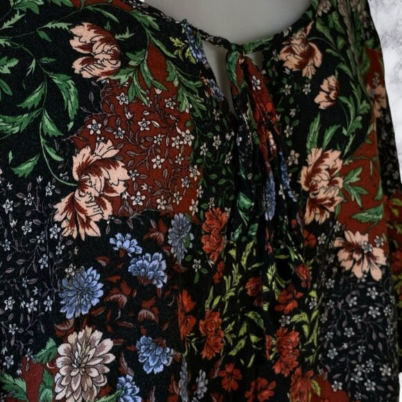 Torrid Black Floral Textured Stretch Rayon Babydoll - Picture 5 of 11